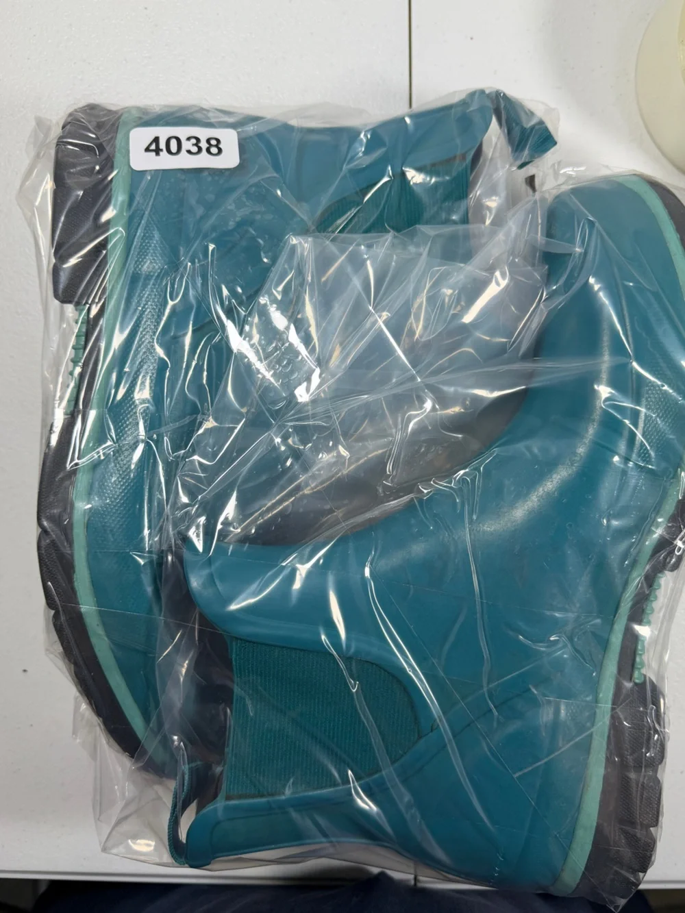 Bogs Amanda Slipboop Teal Rain Chelsea Boots - Waterproof Slip-On Womes size 8